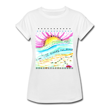 Cargar imagen en el visor de la galería, Camiseta de mujer modelo CLAUDIA "Here comes the sun v.2"