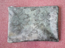 Cargar imagen en el visor de la galería, Bolso modelo JEWEL OF JOY "Blue eyes, sigue tu propio camino n.4"