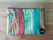 Cargar imagen en el visor de la galería, Bolso modelo JEWEL OF JOY "Lady in red - Mi Caperucita n.4"