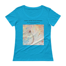 Cargar imagen en el visor de la galería, Camiseta con cuello redondo modelo ABRIL "Superhéroes"